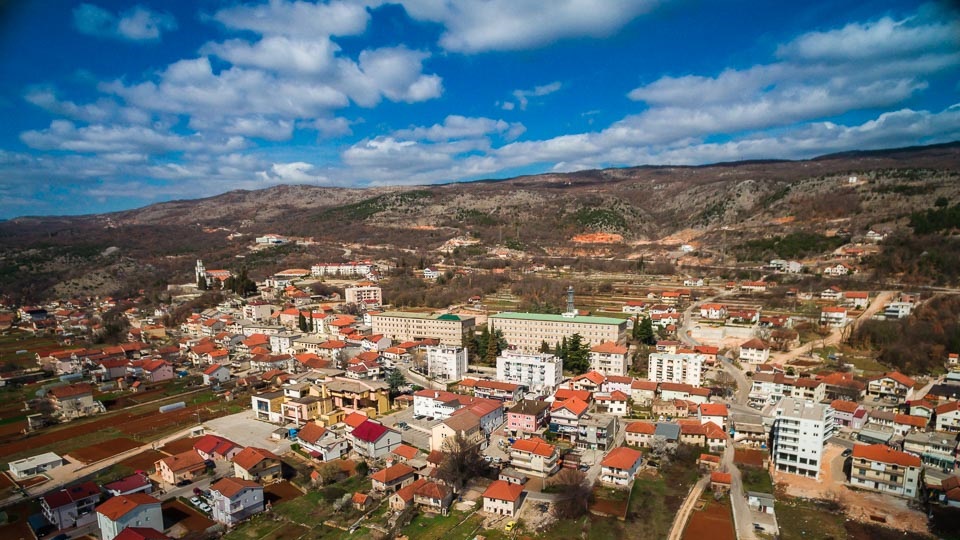 “Ram za sliku grada”: Grude…